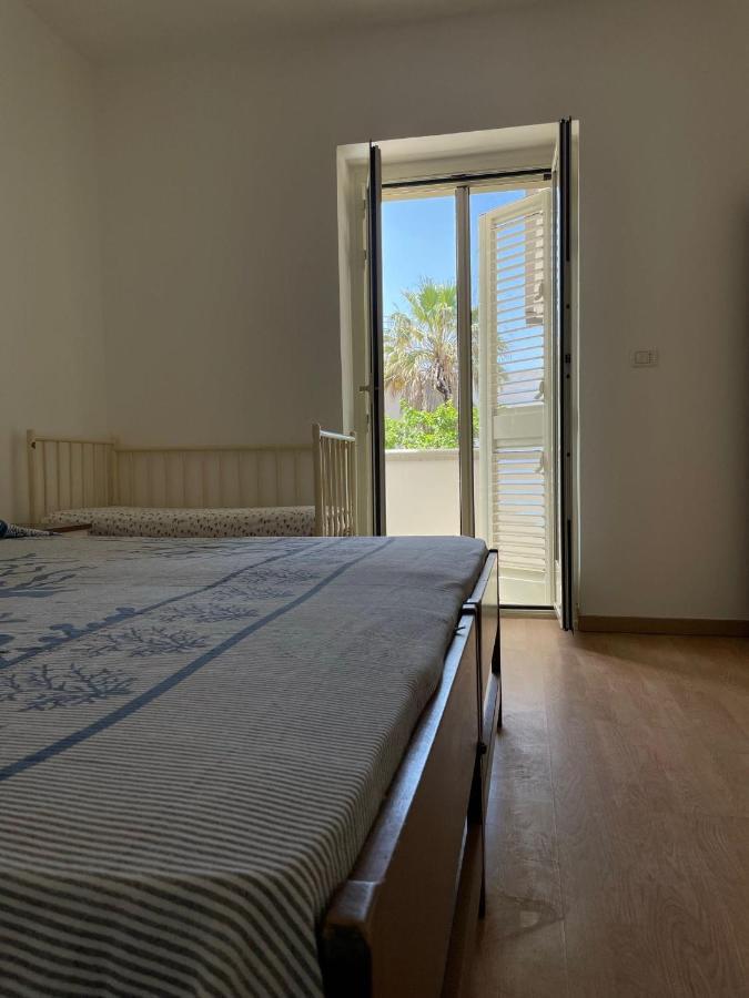 Villa Ticia A 100 Metri Dalla Spiaggia Con Parcheggio Privato Lido Marini Exterior foto
